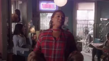 Jessice Simpson Foulard à Carreaux Boutton en Bas portés par Carlotta Brun (Queen Latifah) Star (S02E09) (S02E09)