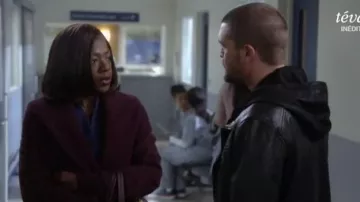 Burberry Cairndale Knit Trim Cashmere Coat worn by Annalise Keating (Viola Davis) in How to Get Away with Murder (S04E10)