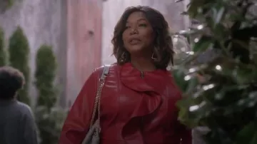 Ashley Stewart Ruffle Face Veste en Faux Cuir porté par Carlotta Brun (Queen Latifah) Star (S02E14)