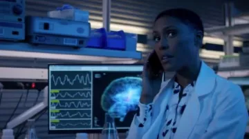 Equipment Boleyn Blouse worn by Lynn Pierce (Christine Adams) in Black Lightning (S02E15)