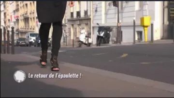 Les santales à talons à motifs à découpes croquets présenté par Sophie Brafman dans C'est au programme le 20.03.2019