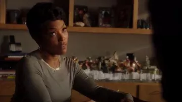 Zadig & Voltaire Willy Haut porté par Athena Subvention (Angela Bassett) dans le 9-1-1 (S02E10)