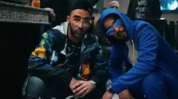 The jacket Supreme scope by Heuss the Bastard in the clip Tikka Artist