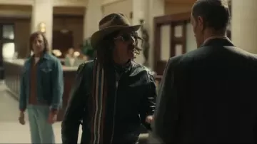 The jacket cooked with red stripes and white Kaj Hansson / Lars Nystrom (Ethan Hawke) in Stockholm