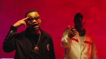 Versace Gold Necklace worn by Juvenile in his Just Another Gangsta music video with Birdman