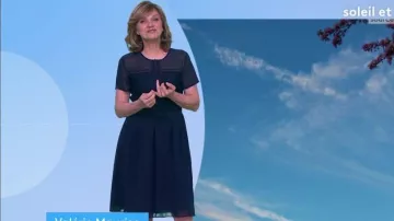 The navy dress lace bi-material Home 1.2.3 of Valérie Maurice in Weather 2 the 21.03.2019