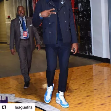 Sneakers Air Jordan  1 Retro High Off white worn by LeBron James on the Instagram account @adampantozzi