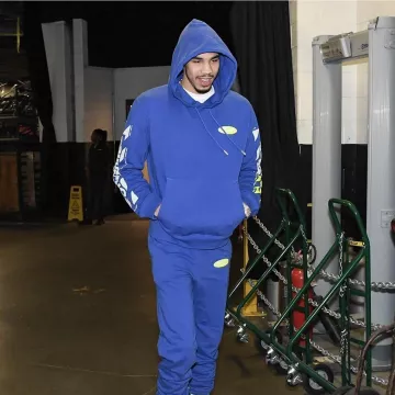 Off White diagonal arrow logo print cotton hoodie of Jayson Tatum on the Instagram account @jaytatum0