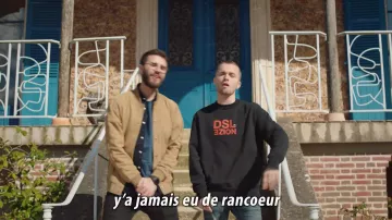 Le sweatshirt Diesel porté par Squeezie dans le clip ON FAIT LA PAIX ❤️ (clip Cyprien & Squeezie)
