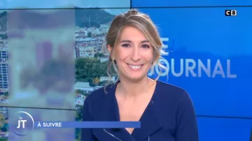 The jacket style biker Caroline Delage in William noon of the 19/03/2019