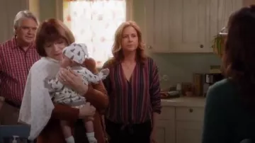 Rails de Sloane Chemisier porté par Lena (Jenna Fischer) en divisant Ensemble (S02E15)