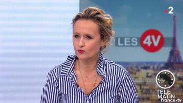 La Chemise rayée col victorien de Caroline Roux dans Télématin du 24/01/2019