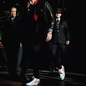 Sneakers Converse Chuck 70 Hi "off White" worn by Ben Simmons on the Instagram account @bensimmons