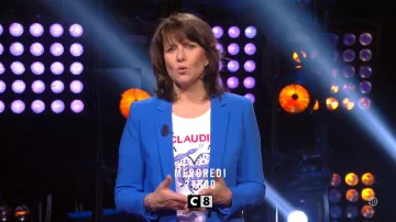Camiseta claudie serigrafiada de Carole Rousseau en Enquête sous haute tension del 27/03/2019