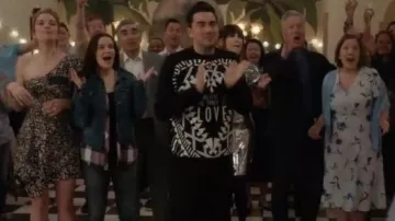 Isabel Marant Ricco Robe portée par Alexis Rose (Annie Murphy) dans Schitt s Creek (S05E11)