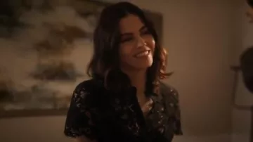 Escada Nusta Lace Polo worn by Julian Lynn (Jenna Dewan) in The Resident (S02E18)