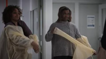 Ganni Callahan Hooded Sweater worn by Daisy Grant (Patina Miller) in Madam Secretary (S05E17)