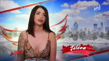 The top snake print of Jelena in Angels (11 : Back to Miami S11E43 of the 25/03/19