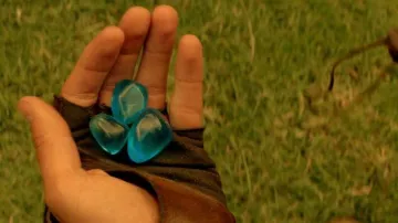 Las piedras élficas de Wil Ohmsford (Austin Butler) en Las crónicas de Shannara (S01)