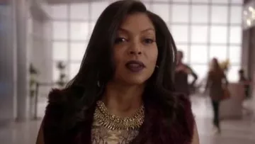 Adrienne Landau Chaleco texturizado de piel de conejo usado por Cookie Lyon (Taraji P. Henson) en Empire (S01E08)