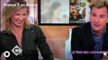 La combinaison kaki Carolina Ritzler de Alexandra Lamy dans C à vous le 26.03.2019