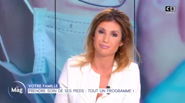 La blouse écru de Caroline Ithurbide dans William à midi du 27/03/2019