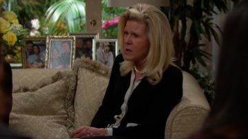 C by Bloomingdale's Pocket Cashmere Cardigan worn by Alley Mills in The Bold and the Beautiful (S32E77)