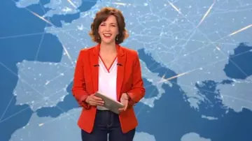 The white coat contrasting of Nathalie Renoux in The 12:45 to M6 of the 24/03/2019
