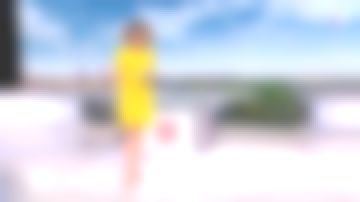 The yellow dress of Marie-Sophie Lacarrau in the Journal of 13 hours