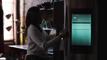 Refrigerador Samsung utilizado por Mary (Taraji P. Henson) en Proud Mary