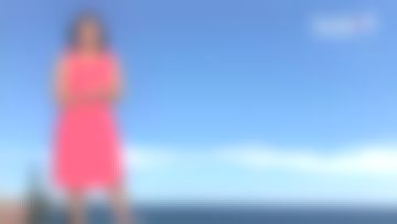 The coral Dress by Anaïs Baydemir in Weather 2 of the 13/03/2019