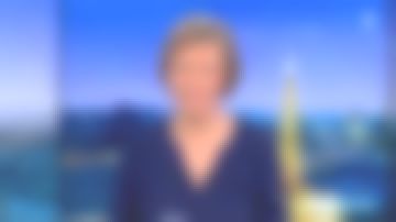 The Blouse navy of Anne Grant in Night 3 of the 22/03/2019