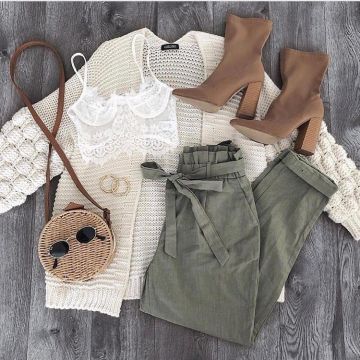 Los pantalones de lona verde en la cuenta de Instagram @Style