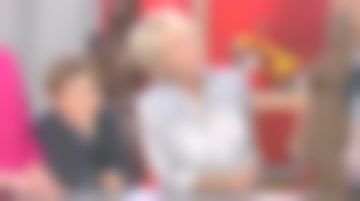 La chemise paisley de Sophie Davant dans Affaire conclue le 30.03.2019