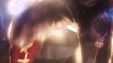 Boots red costume Carol Danvers / To / Captain Marvel (Brie Larson) in Captain Marvel