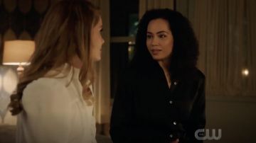 Vince Tie Front Shirt Dress worn by Macy Vaughn (Madeleine Mantock) in Charmed S01E15