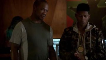Chaqueta bomber de camuflaje de la Escuela Pública de Erek usada por Hakeem Lyon (Bryshere Y. Gray) en Empire (S03E01)