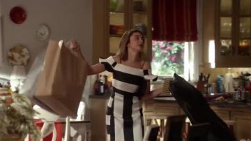 Topshop Bardot Vestido de línea A usado por Haley Dunphy (Sarah Hyland) en Modern Family (S07E15)