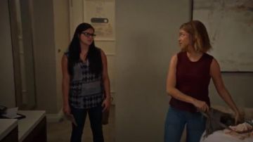Velvet by Graham & Spencer Mali Gauze Blouse worn by Alex Dunphy (Ariel Winter) in Modern Family (S08E01)
