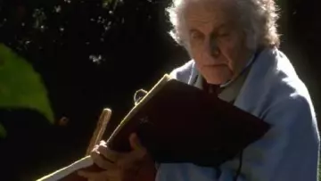 La réplique du journal de Bilbo (Ian Holm) dans Le Seigneur des anneaux : La Communauté de l'anneau