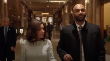 Fendi Geometric Full Sleeve Knit Dress worn by Selina Meyer (Julia Louis-Dreyfus) in Veep (S06E10)