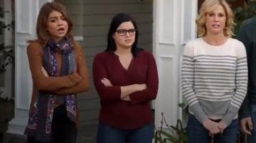 Lucky Brand Crochet Mix Top in Fall Red worn by Alex Dunphy (Ariel Winter) in Modern Family (S08E22)