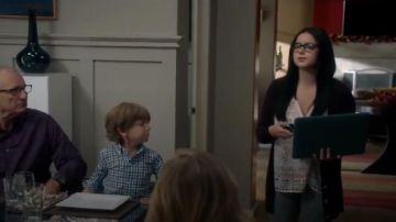 Joie Maguie Top worn by Alex Dunphy (Ariel Winter) in Modern Family (S09E07)
