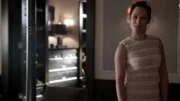 Vestido de cóctel de micro-volantes sin mangas de Givenchy usado por Anika Calhoun (Grace Byers) en Empire (S03E13)