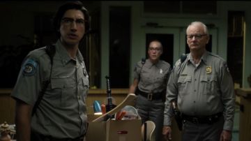 Gafas Ray-Ban Clubmaster usadas por Ronald Peterson (Adam Driver) en The Dead Don't Die