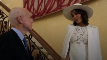 White Convertible guipure lace-paneled crepe dress worn by Cristal Jennings (Ana Brenda Contreras) in Dynasty (S01E01)