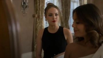 Noir Clouté Deux Tons Cady Robe portée par Fallon Carrington (Elizabeth Gillies) dans Dynastie (S01E01)