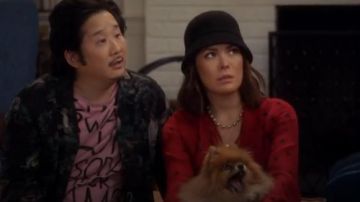 L'Agence de Mariposa Chemisier porté par Camille (Lindsay Price) en divisant Ensemble (S02E17)