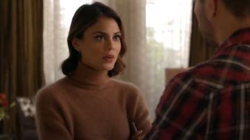 Brown Cropped Turtleneck Sweater worn by Cristal Jennings (Ana Brenda Contreras) in Dynasty Season 1 Episode 7