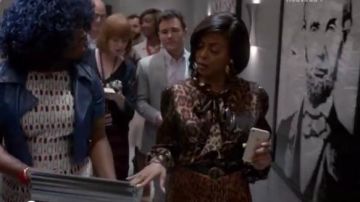 Lanvin Leopard Print Blouse portés par les témoins Lyon (Taraji P. Henson) dans l'Empire (S04E05)